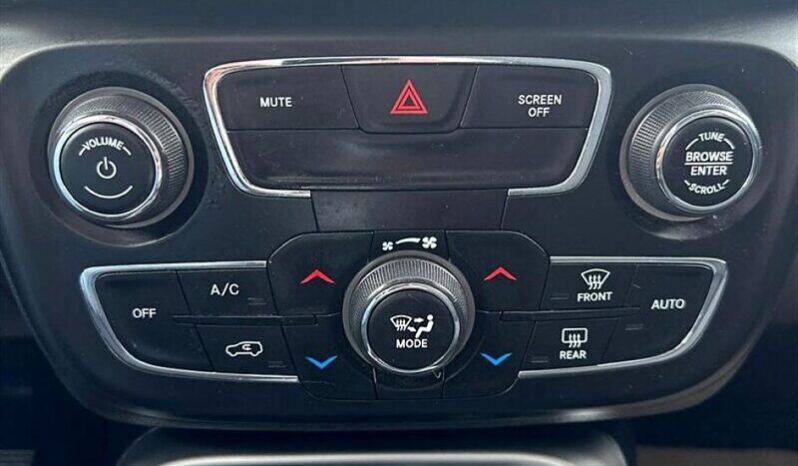 
								2019 Jeep Compass Upland full									