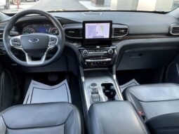 
										2022 Ford Explorer Limited full									