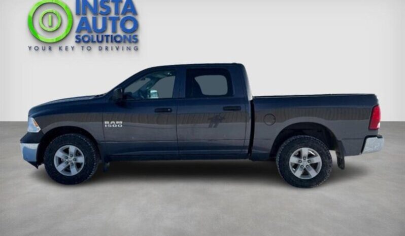 
								2017 RAM 1500 ST full									