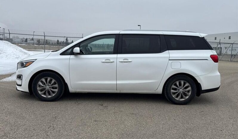 
								2020 Kia Sedona LX full									