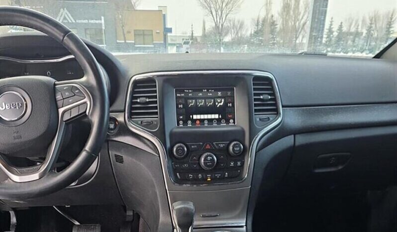 
								2018 Jeep Grand Cherokee Laredo 4WD full									