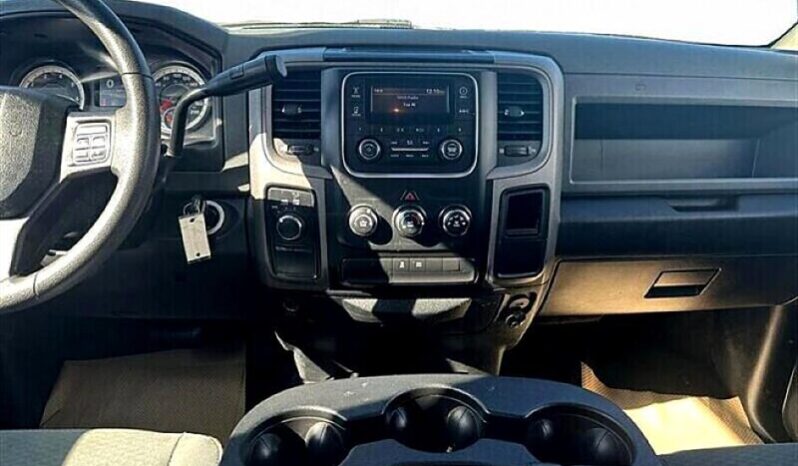 
								2018 RAM 1500 ST full									