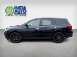 
										2018 Nissan Pathfinder SL full									