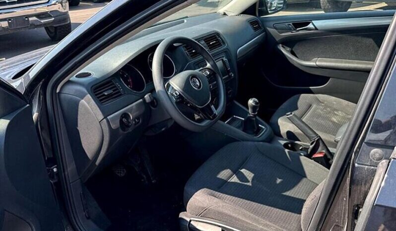 
								2015 Volkswagen Jetta 2.0 Trendline full									