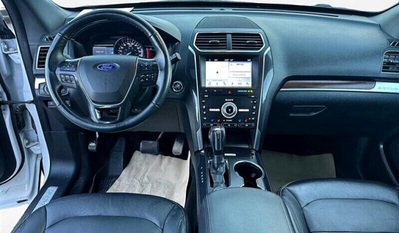 
								2019 Ford Explorer Limited full									
