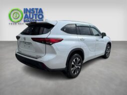 
										2023 Toyota Highlander XLE full									