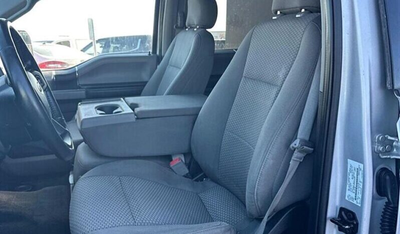 
								2019 Ford F-150 XLT full									