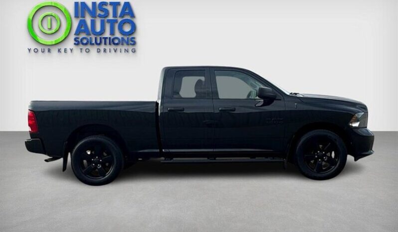 
								2016 RAM 1500 Express full									