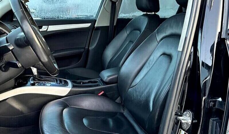 
								2016 Audi A4 2.0T quattro Komfort plus full									