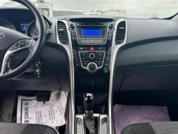 
										2016 Hyundai ELANTRA GT GL full									