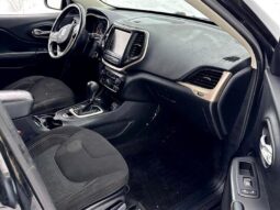 
										2016 Jeep Cherokee Latitude 75th Anniversary full									