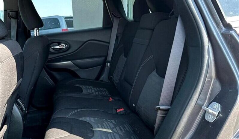 
								2019 Jeep Cherokee North full									
