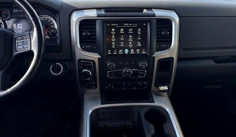 
								2017 RAM 1500 Outdoorsman full									