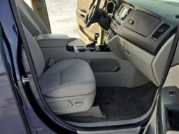 
										2019 Kia Sedona LX full									