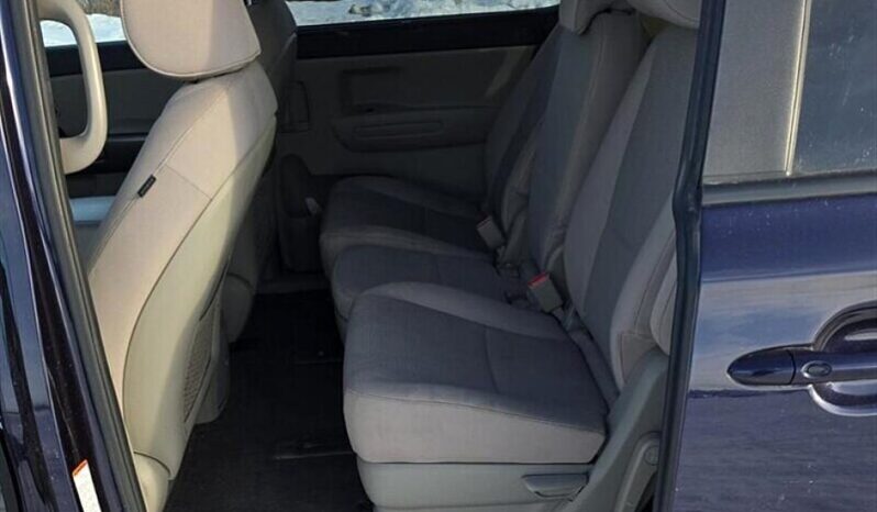 
								2019 Kia Sedona LX full									