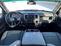 
										2017 RAM 1500 ST full									