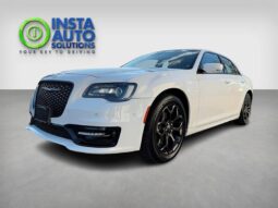 2022 Chrysler 300 Series S