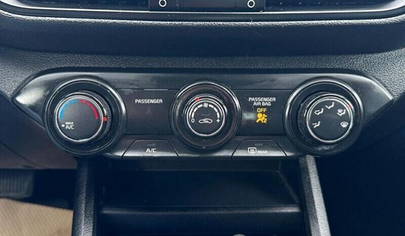 
								2019 Kia Forte LX full									