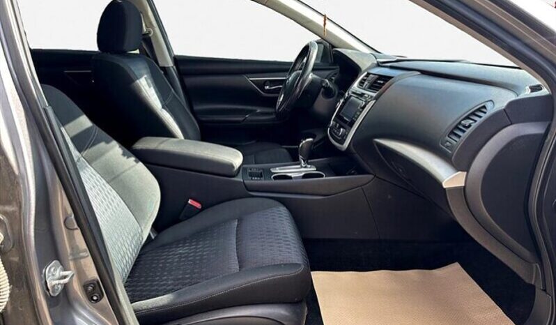 
								2018 Nissan Altima 2.5 SV full									