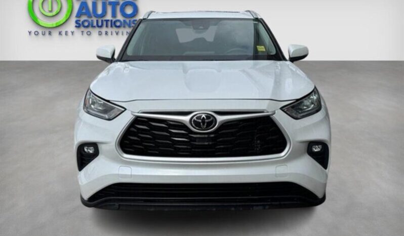 
								2023 Toyota Highlander XLE full									