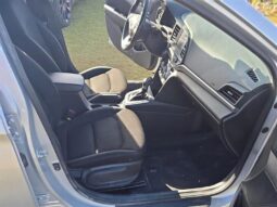 
										2020 Hyundai Elantra Preferred full									