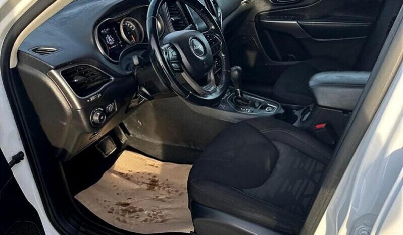 
								2019 Jeep Cherokee North full									