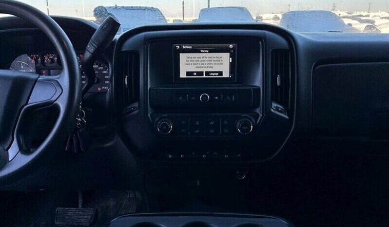 
								2018 Chevrolet Silverado 1500 Custom full									