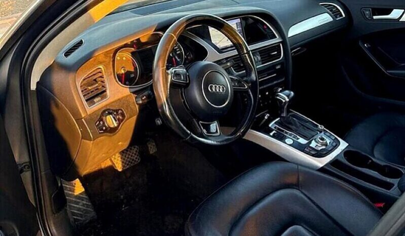 
								2015 Audi A4 2.0T quattro Progressiv full									
