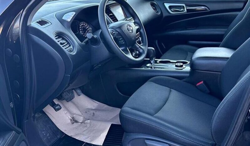 
								2018 Nissan Pathfinder S full									