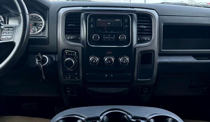 
								2019 RAM 1500 Classic ST full									