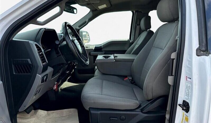 
								2019 Ford F-150 XLT full									