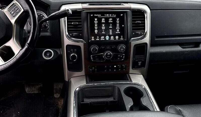 
								2017 RAM 2500 Laramie full									