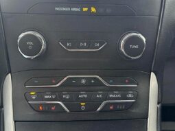 
										2019 Ford Edge SEL full									