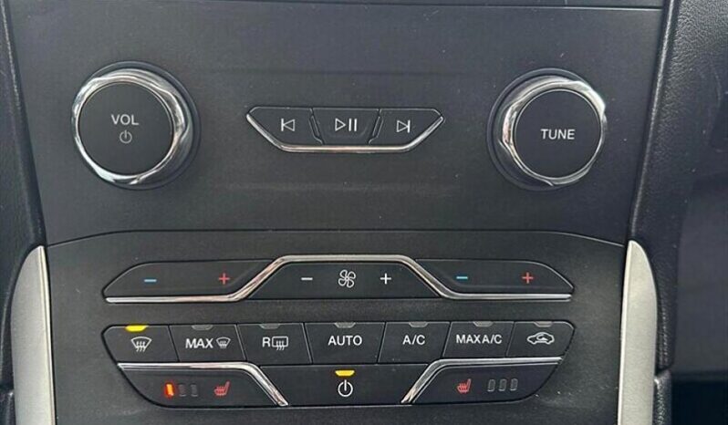 
								2019 Ford Edge SEL full									