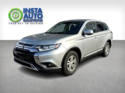 
										2020 Mitsubishi Outlander ES full									