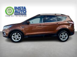 
										2017 Ford Escape SE full									