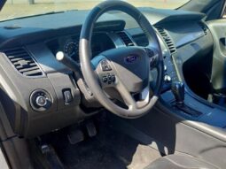 
										2015 Ford Taurus SEL full									