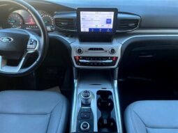 
										2021 Ford Explorer XLT full									