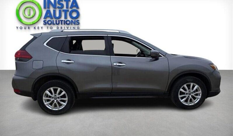 
								2018 Nissan Rogue SV full									