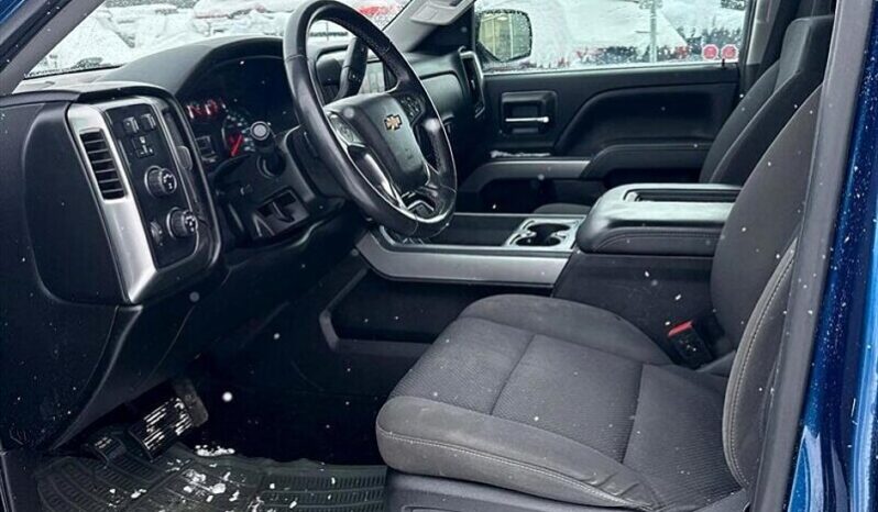 
								2018 Chevrolet Silverado 1500 LT Z71 full									