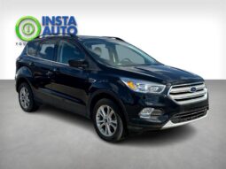 
										2018 Ford Escape SE full									