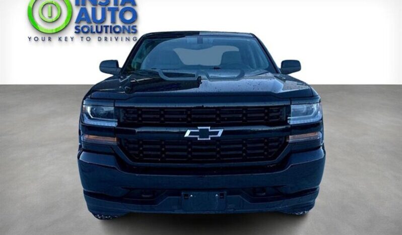 
								2018 Chevrolet Silverado 1500 Custom full									