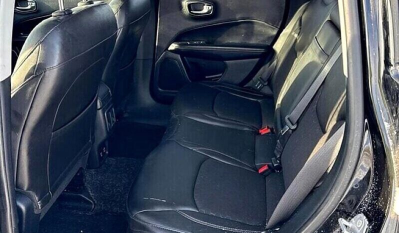 
								2018 Jeep Compass North full									