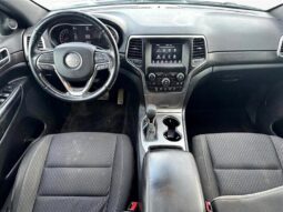 
										2018 Jeep Grand Cherokee Laredo full									