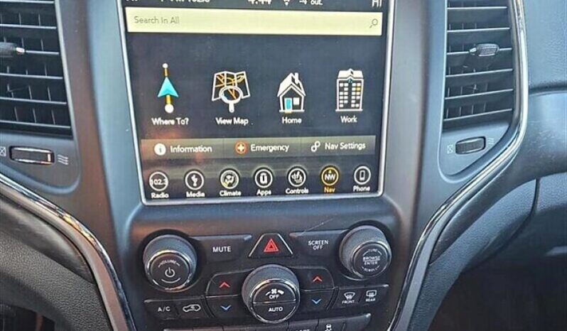 
								2018 Jeep Grand Cherokee Altitude full									