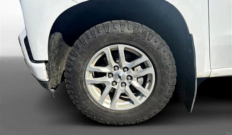 
								2020 Chevrolet Silverado 1500 RST full									