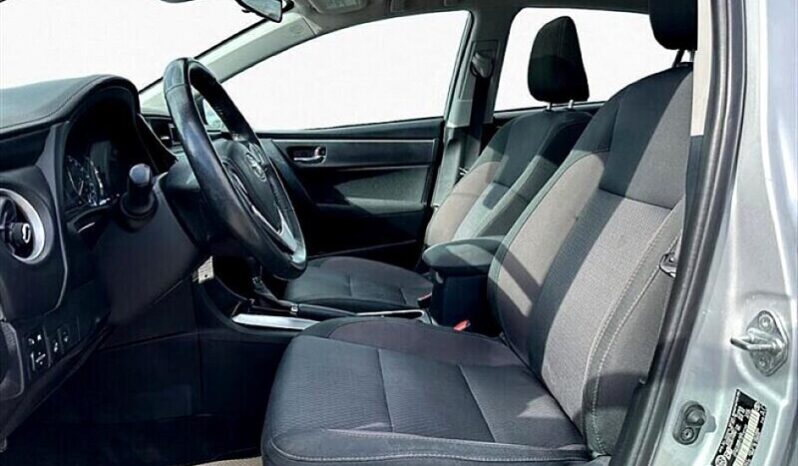
								2018 Toyota Corolla LE full									