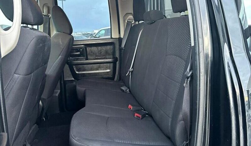 
								2019 RAM 1500 Express full									
