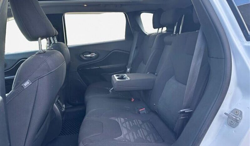 
								2019 Jeep Cherokee Altitude full									