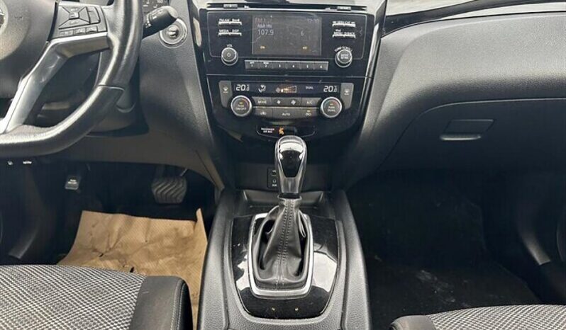 
								2018 Nissan Qashqai SV full									